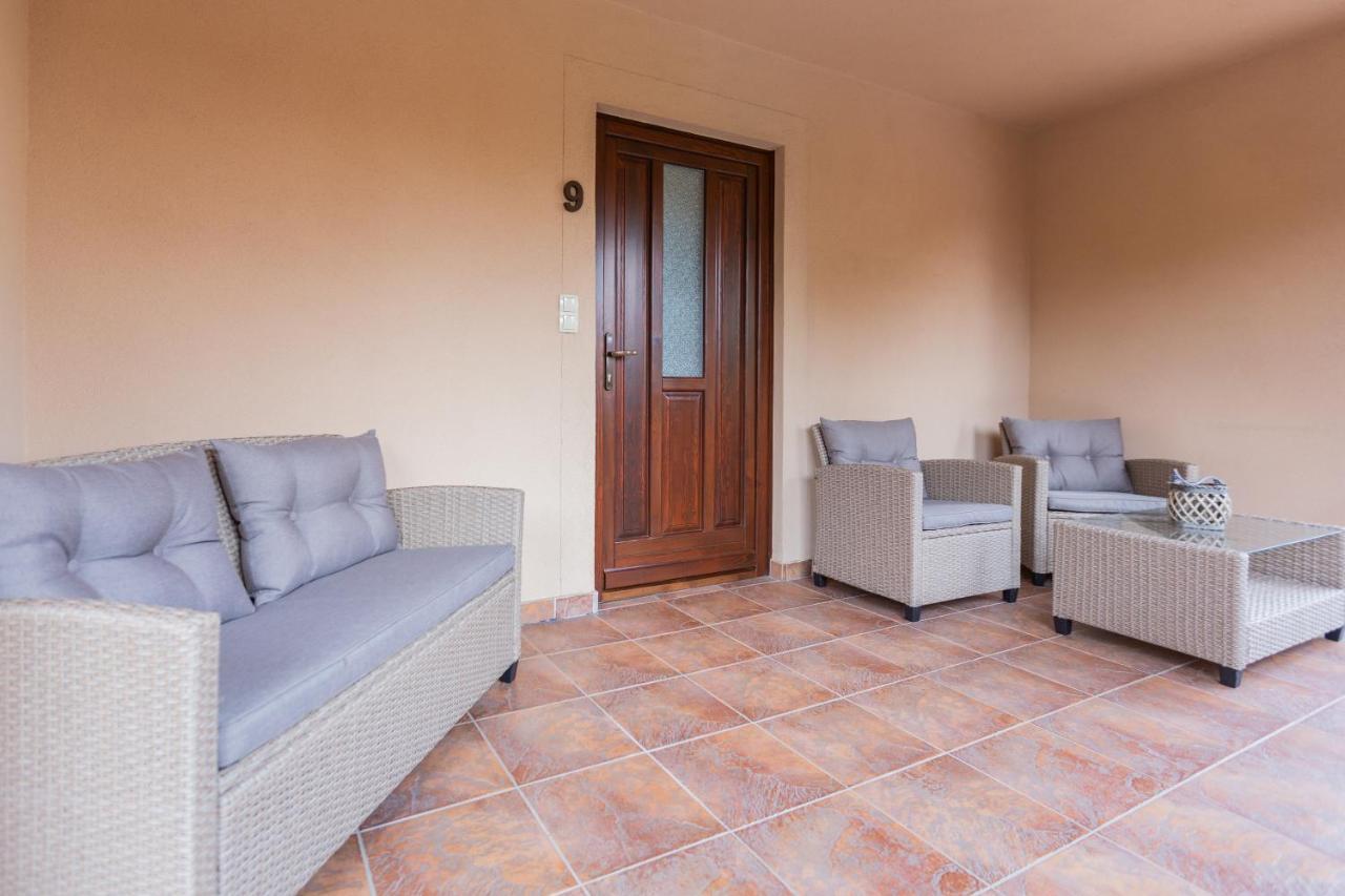 Vegvar Spa Apartman Gyula Exterior foto
