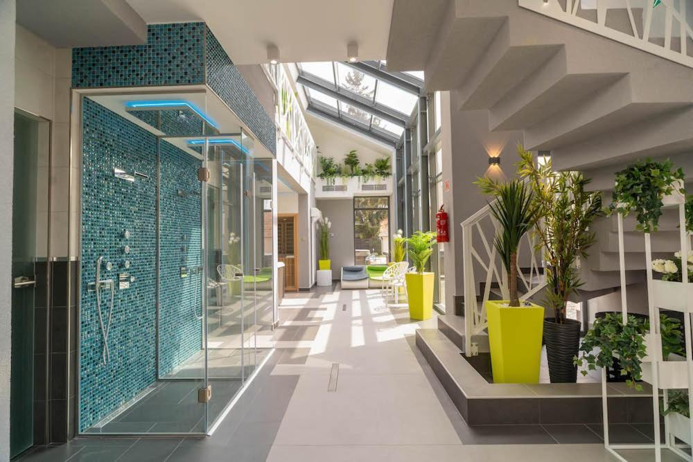 Vegvar Spa Apartman Gyula Exterior foto