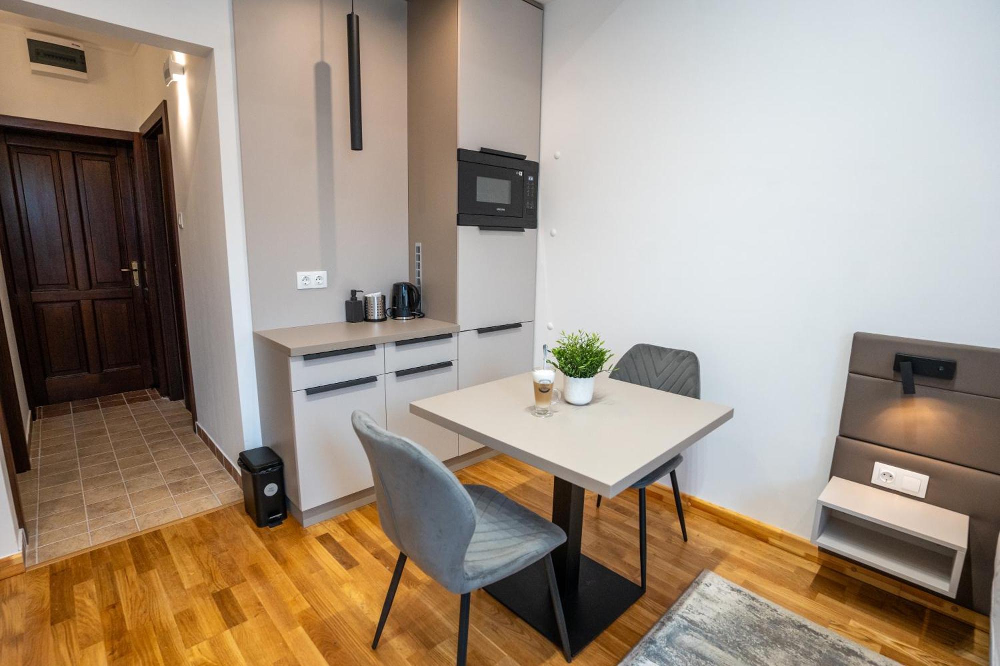 Vegvar Spa Apartman Gyula Exterior foto