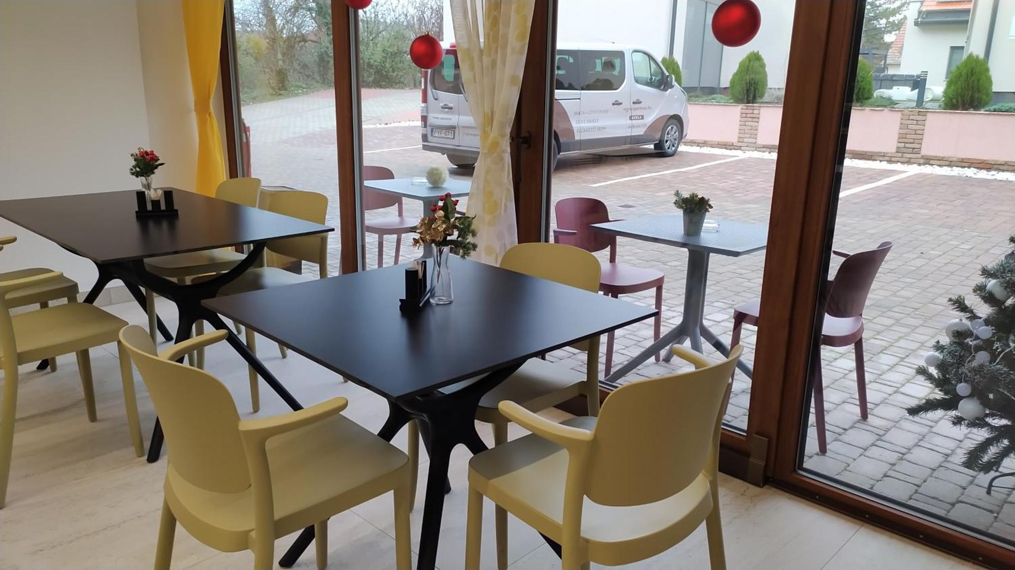 Vegvar Spa Apartman Gyula Exterior foto